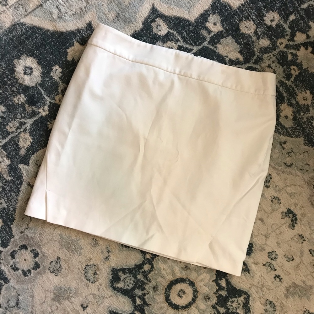 White House Black Market Skirt